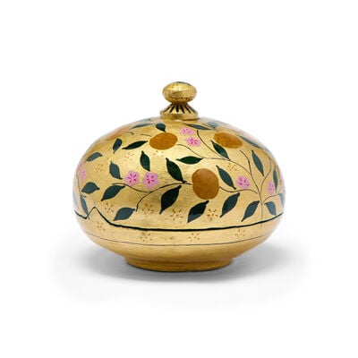 Oranges of the Morris room trinket box