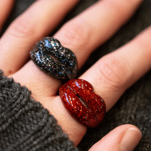 Black Hotlips glitter ring by Solange