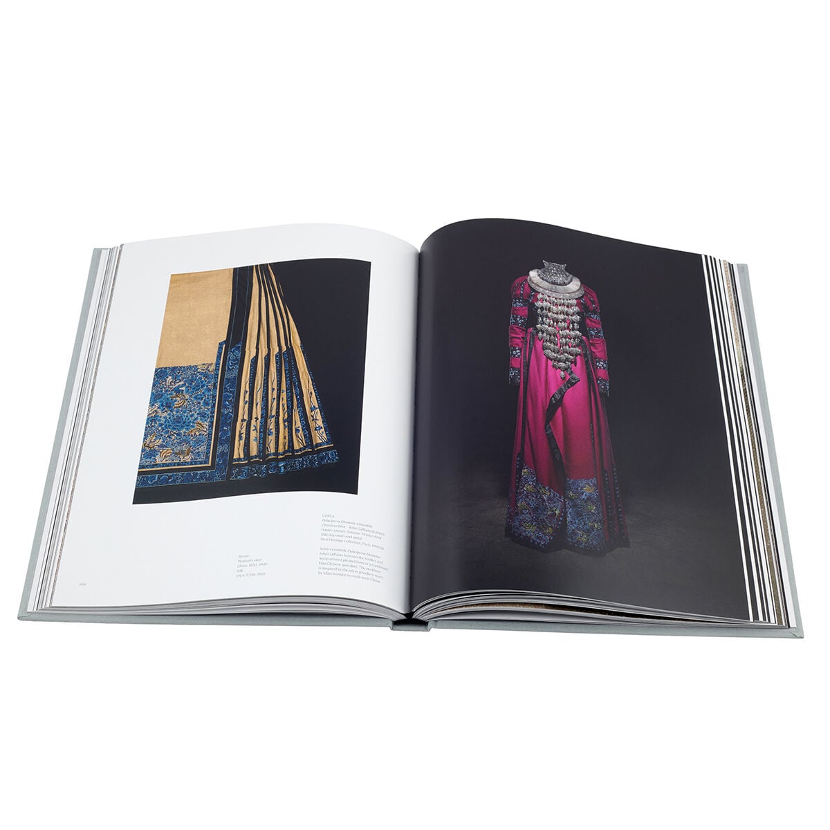 Christian Dior | Official V&A Exhibition Book | V&A Shop