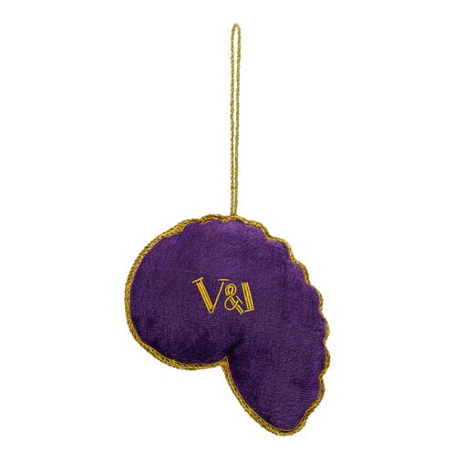 Purple shell Christmas decoration