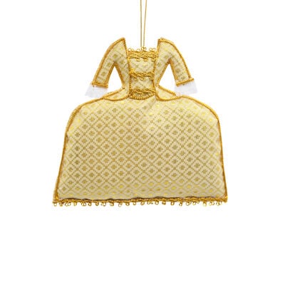 Mantua dress decoration