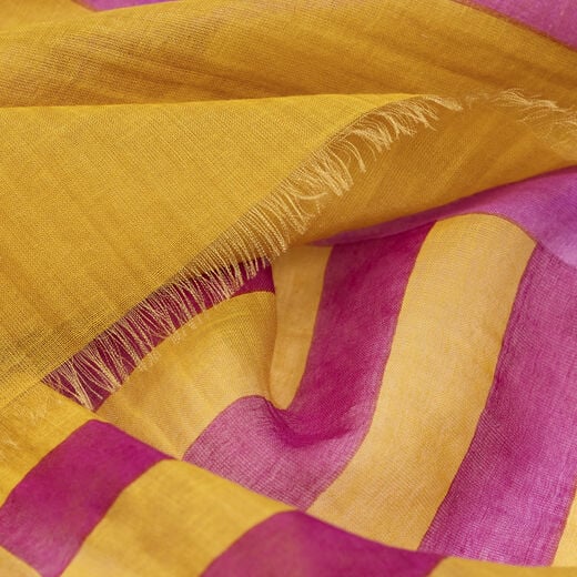 Abstract stripe scarf