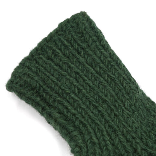 Green cable wool socks