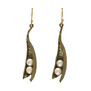 Drop earrings feturing a peapod design with freshwater pearls 