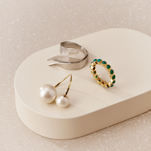 Cotton pearl ring by Anq