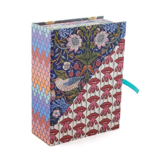 V&A Pattern: 100 postcards