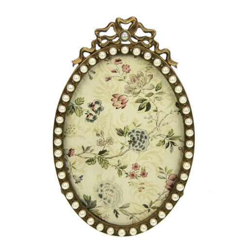 Bow and pearls oval frame