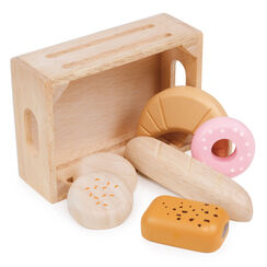 Wooden bakery set