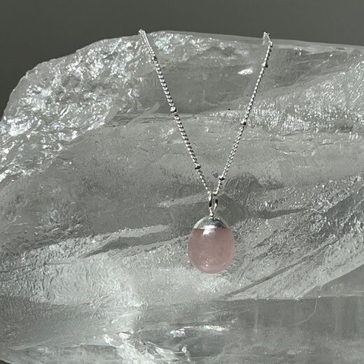 Rose quartz pendant necklace by Mirabelle