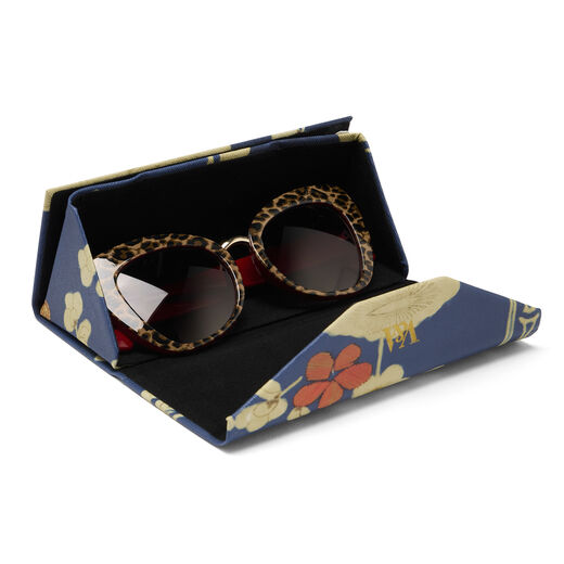 Kimono blue fold-flat glasses case with lens cloth