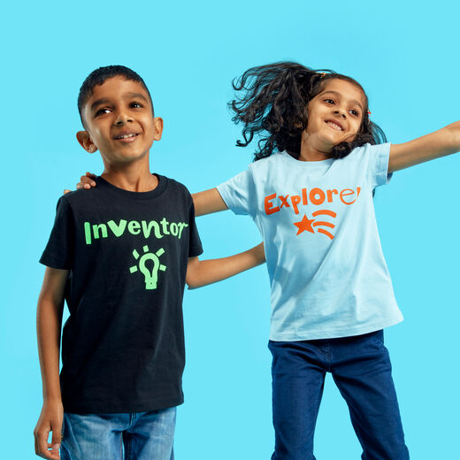 Young V&A Explorer T-shirt