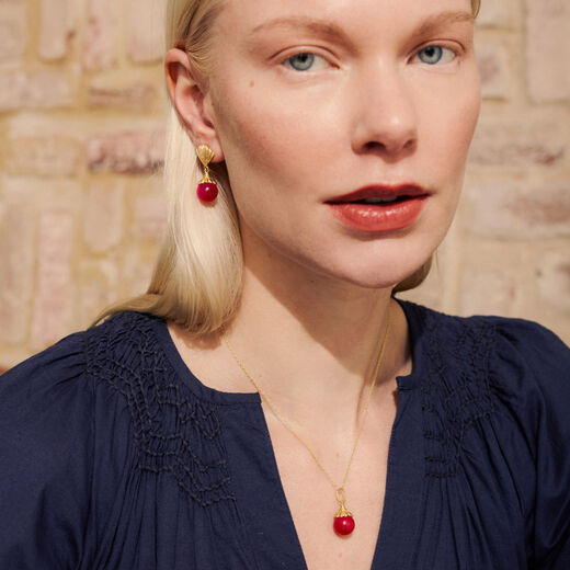 Fuchsia chalcedony necklace by Carousel Jewels