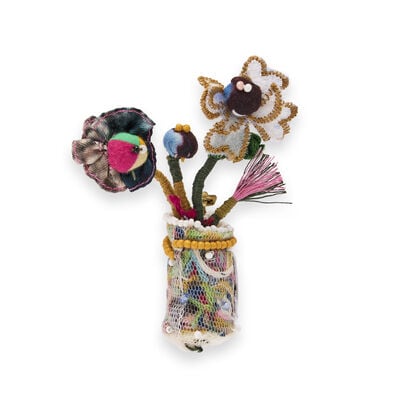 Flower vase brooch