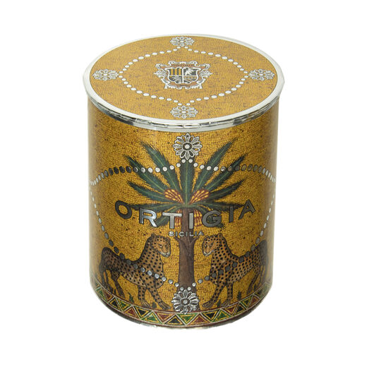A decorated cylindric candle jar.