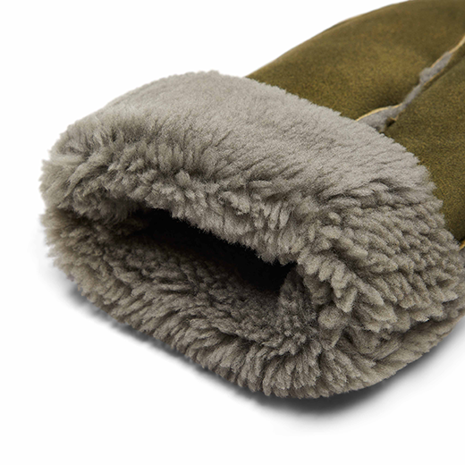 Green shearling hat & mittens