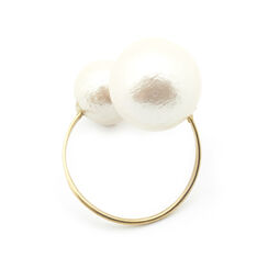 Cotton pearl ring by Anq