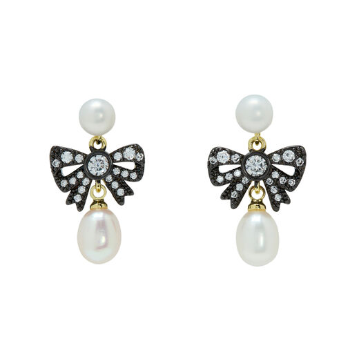 Marie Antoinette inspired pearl and bow earrings by Margaux Studios