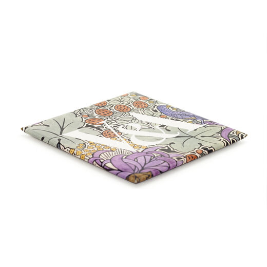 V&A Birds and Strawberries magnet