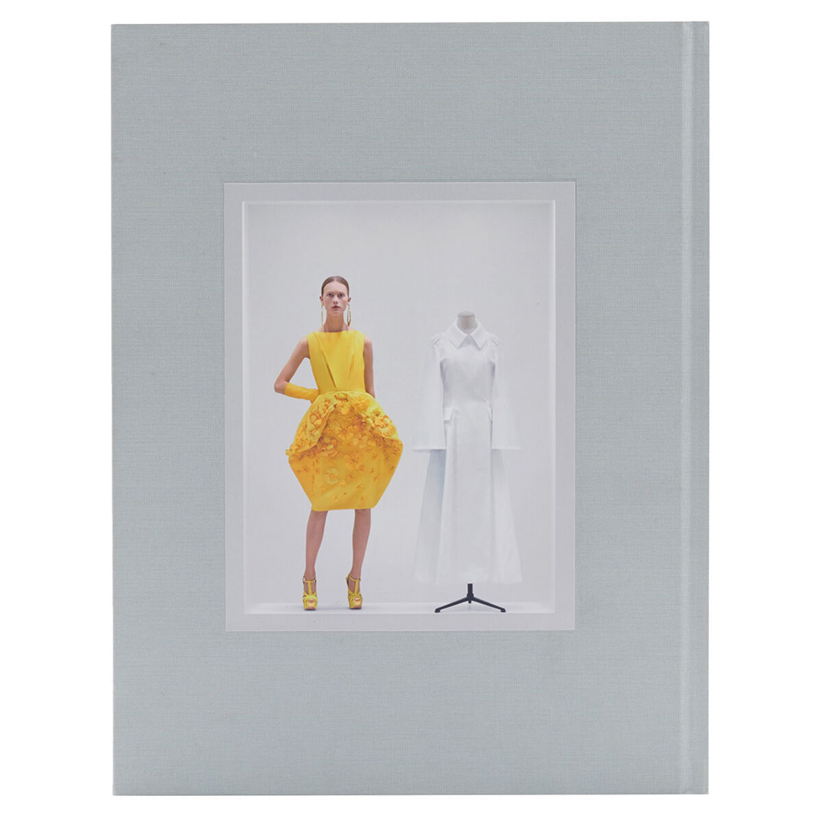Christian Dior | Official V&A Exhibition Book | V&A Shop