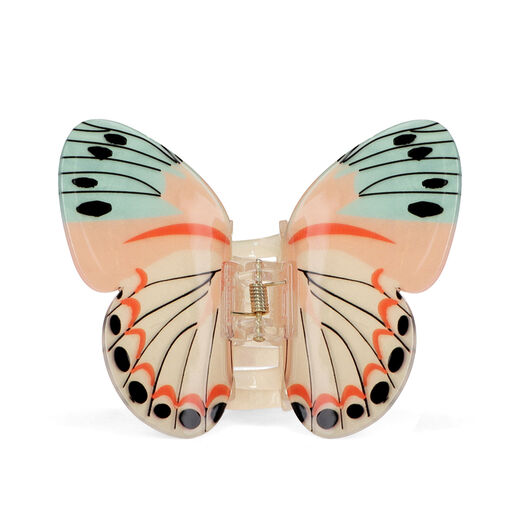 Kids hair claw in hte shape of a butterfly 