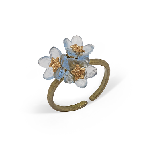 Ring featuring a glass forget-me-not design