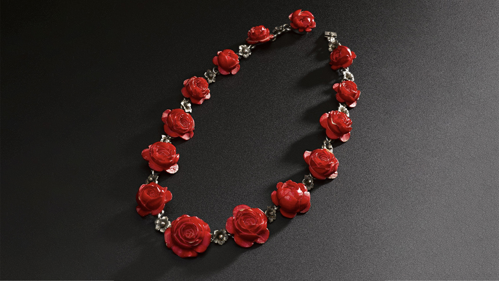 Necklace with red and silver roses