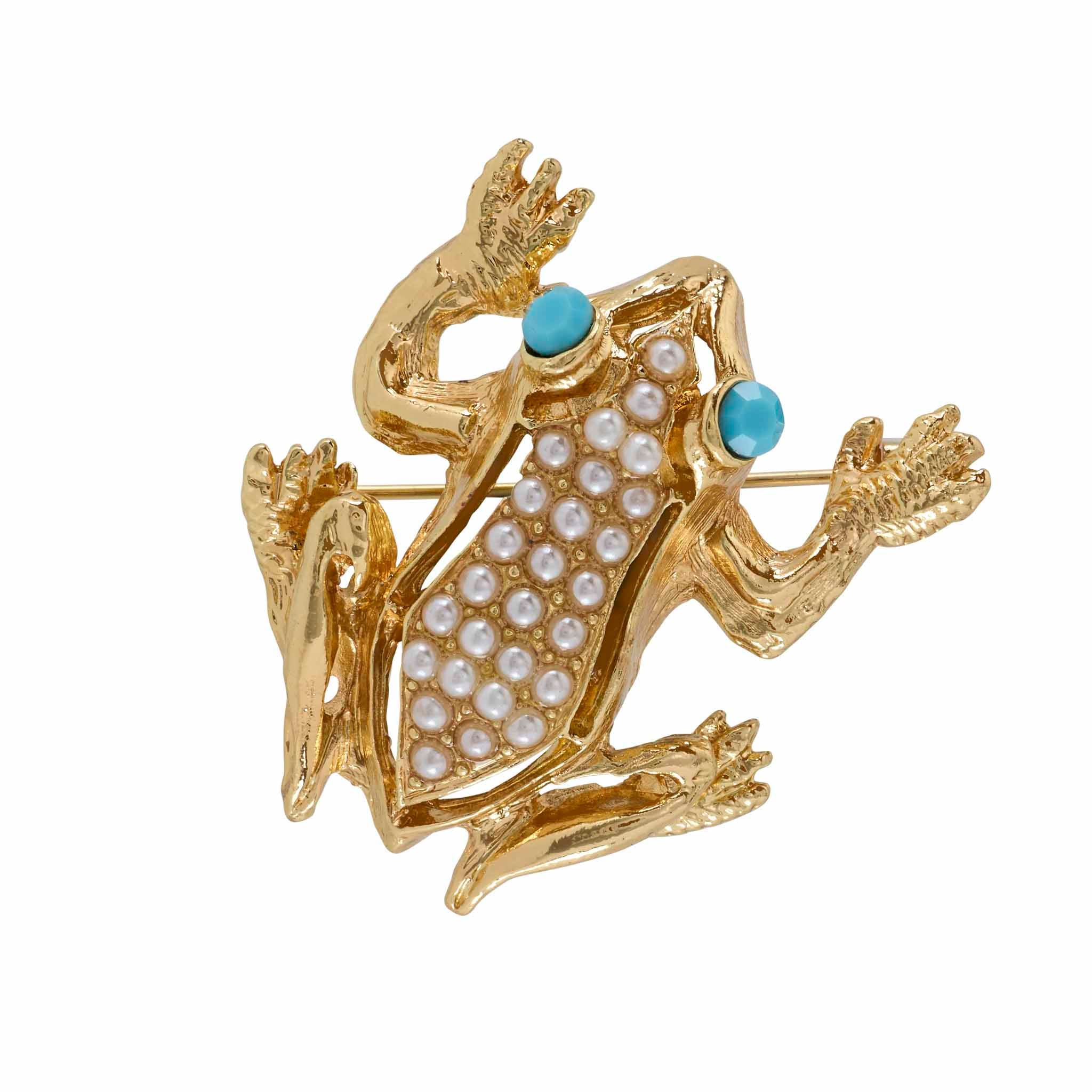 Contented toad brooch